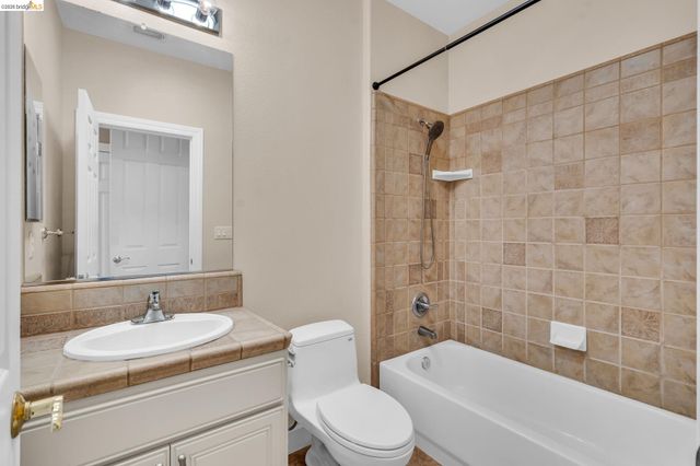 5 Circle E Ranch Pl, San Ramon, CA 94583