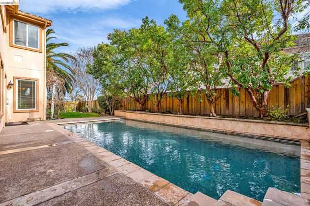 5 Circle E Ranch Pl, San Ramon, CA 94583