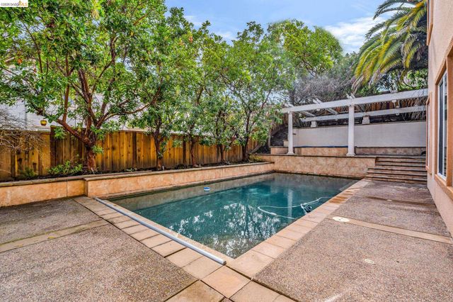 5 Circle E Ranch Pl, San Ramon, CA 94583