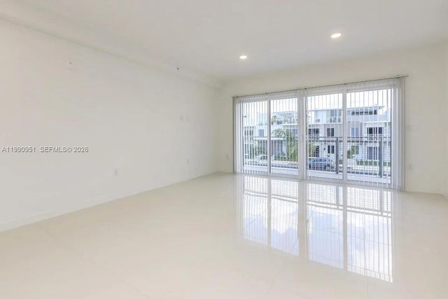 25850 SW 140th Ct 4-408, Homestead, FL 33032