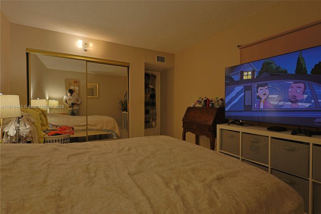 9340 W Flagler St 104B, Miami, FL 33174