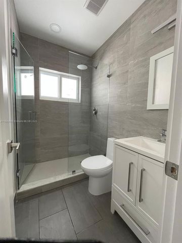 1401 NE 178th St, North Miami Beach, FL 33162