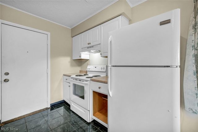 604 Bell Avenue, Elyria, OH 44035