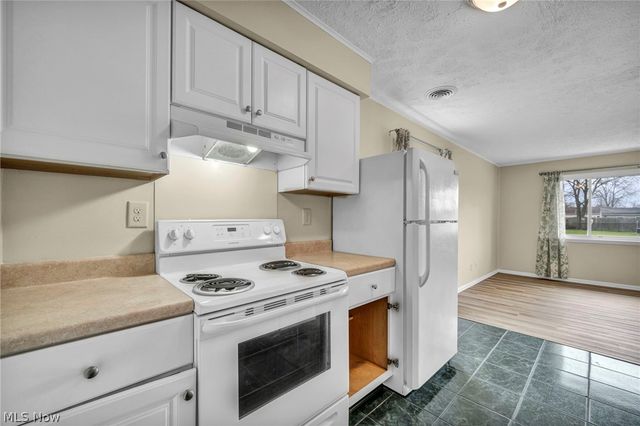 604 Bell Avenue, Elyria, OH 44035