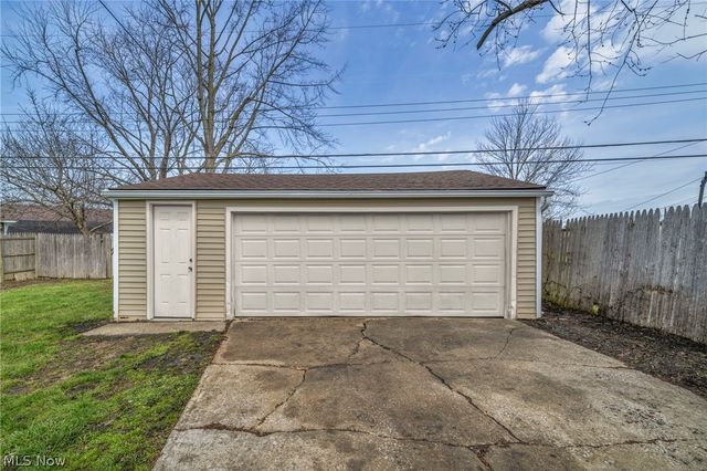 604 Bell Avenue, Elyria, OH 44035