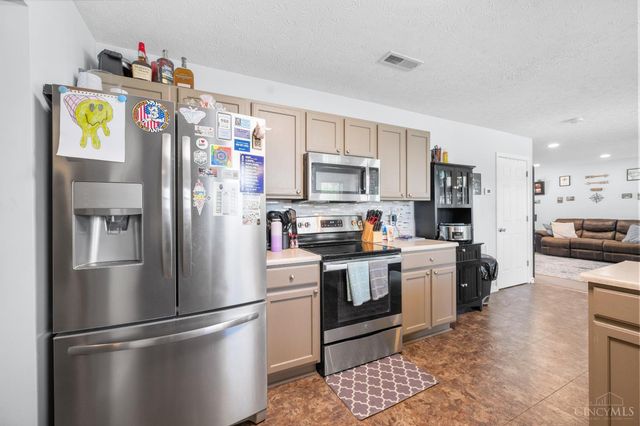 255 Easton Manor Drive, Monroe, OH 45050