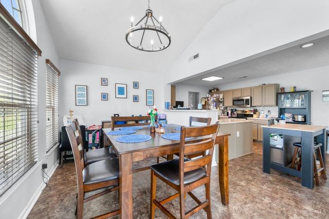 255 Easton Manor Drive, Monroe, OH 45050