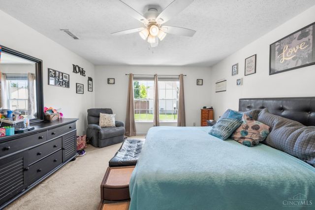 255 Easton Manor Drive, Monroe, OH 45050