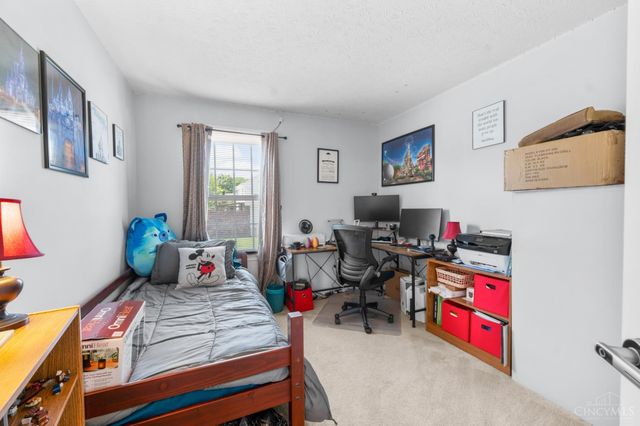 255 Easton Manor Drive, Monroe, OH 45050