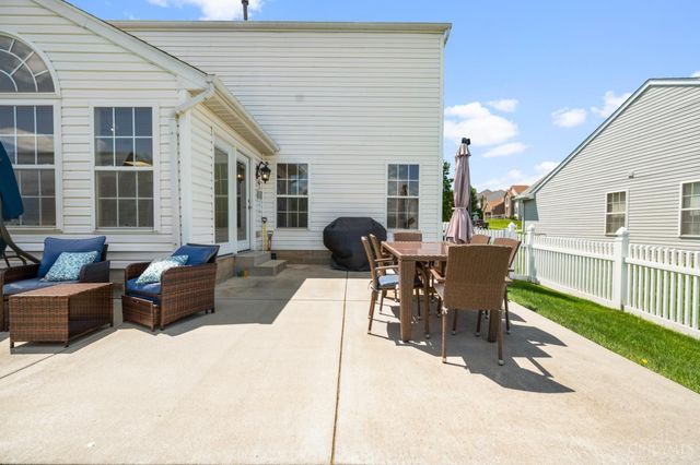 255 Easton Manor Drive, Monroe, OH 45050