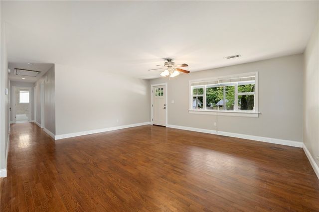 2312 Holly Street, Fayetteville, AR 72703