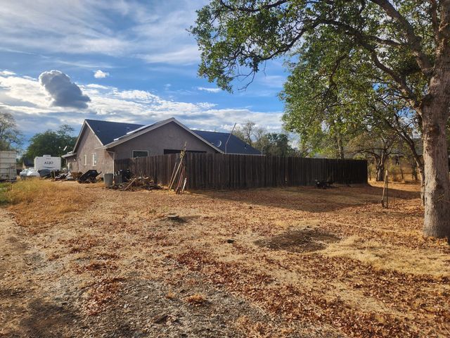 6445 Ledgestone Court, Anderson, CA 96007