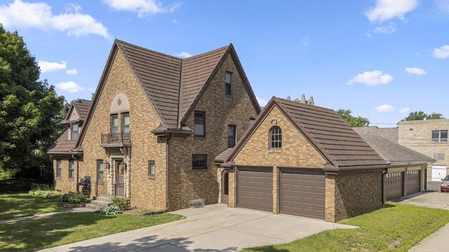 740 S QUINCY STREET, Green Bay, WI 54301