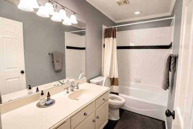 1000 Liberty Park DR 208, Austin, TX 78746