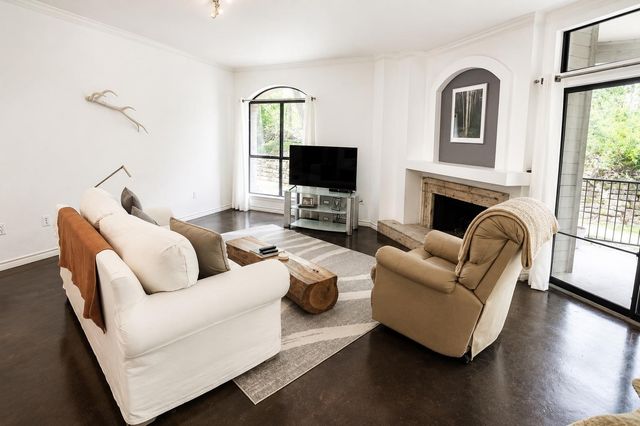 1000 Liberty Park DR 208, Austin, TX 78746