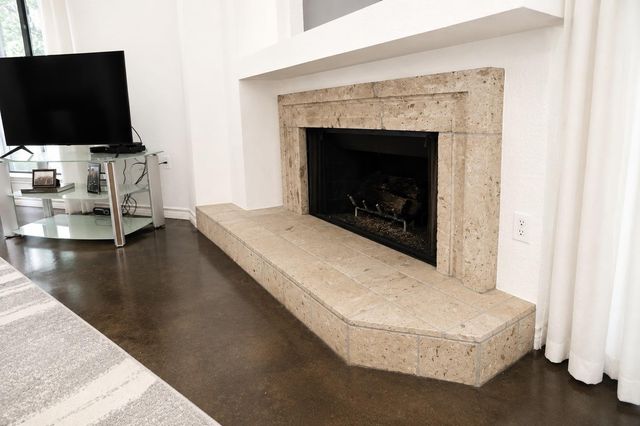 1000 Liberty Park DR 208, Austin, TX 78746