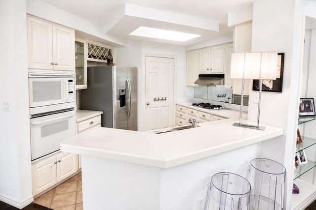 1000 Liberty Park DR 208, Austin, TX 78746