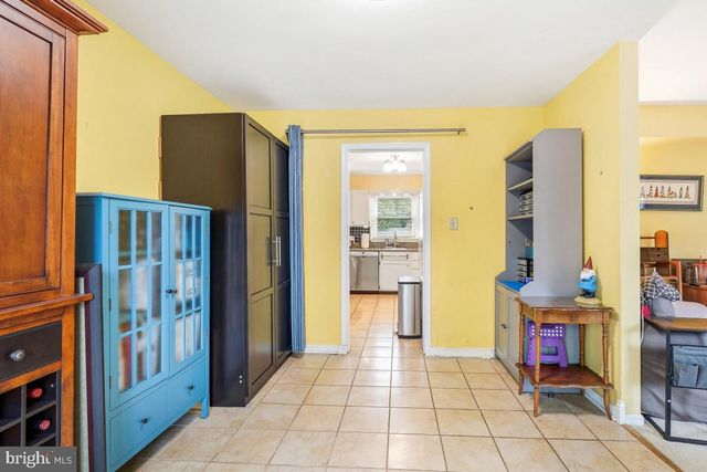 404 TAPAWINGO RD SE, Vienna, VA 22180
