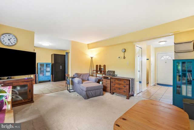 404 TAPAWINGO RD SE, Vienna, VA 22180