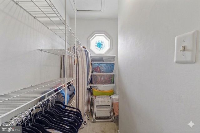404 TAPAWINGO RD SE, Vienna, VA 22180