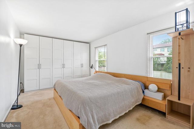 404 TAPAWINGO RD SE, Vienna, VA 22180