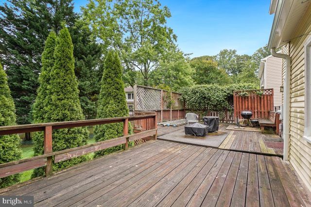 404 TAPAWINGO RD SE, Vienna, VA 22180