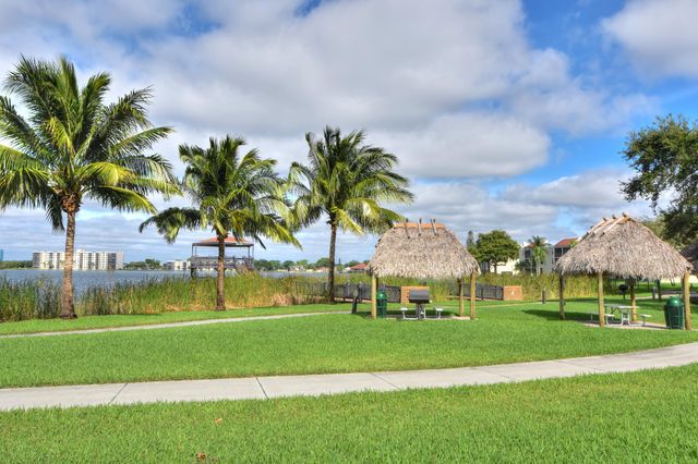 105 Lake Emerald Drive 108, Oakland Park, FL 33309