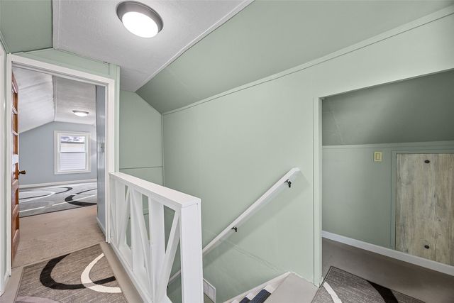 927 G Avenue NW, Cedar Rapids, IA 52405