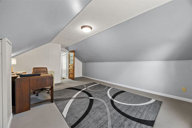 927 G Avenue NW, Cedar Rapids, IA 52405