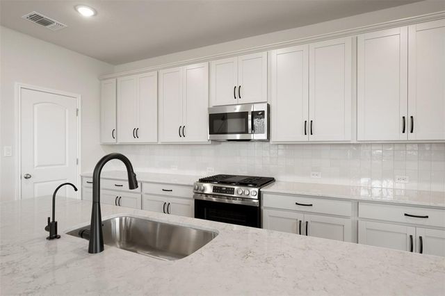 113 Coleto TRL, Bastrop, TX 78602