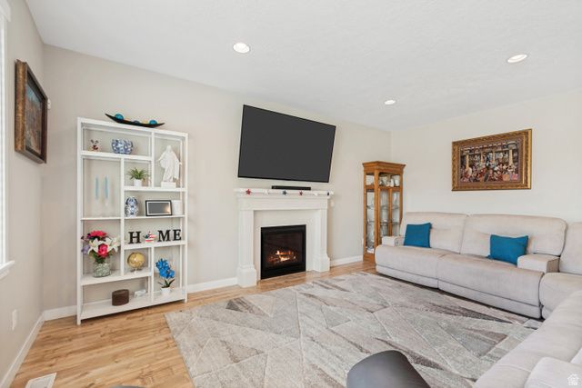 2304 W 70 N, Lehi, UT 84043