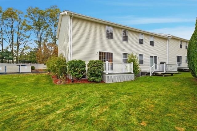 585 Sheridan St 44, Chicopee, MA 01020