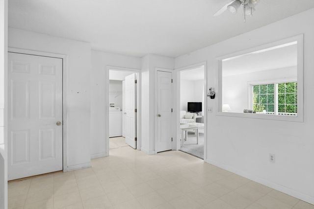 585 Sheridan St 44, Chicopee, MA 01020