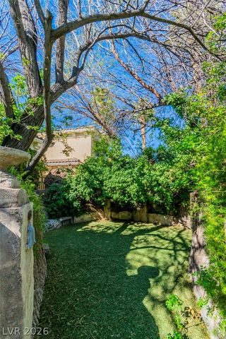 1724 Glenview Drive, Las Vegas, NV 89134