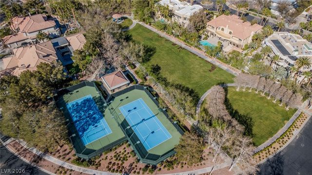 1724 Glenview Drive, Las Vegas, NV 89134