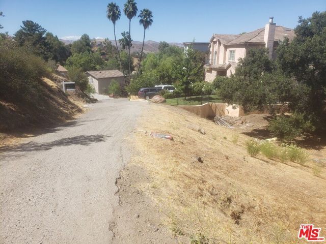 1 Canyon Way, Agoura Hills, CA 91301