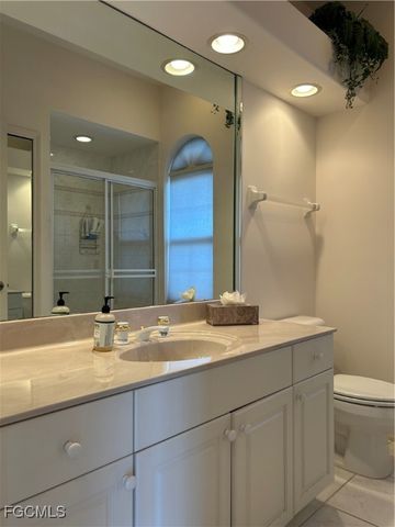 2002 SE 28th ST, Cape Coral, FL 33904