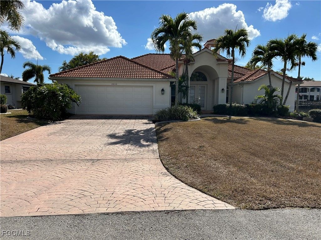 2002 SE 28th ST, Cape Coral, FL 33904