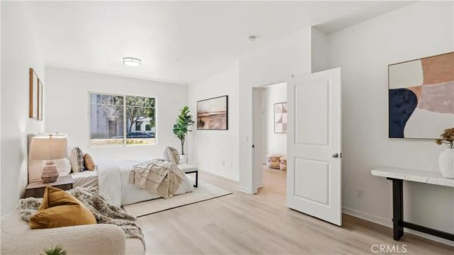 111 Episode, Irvine, CA 92618