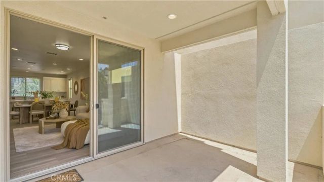 111 Episode, Irvine, CA 92618