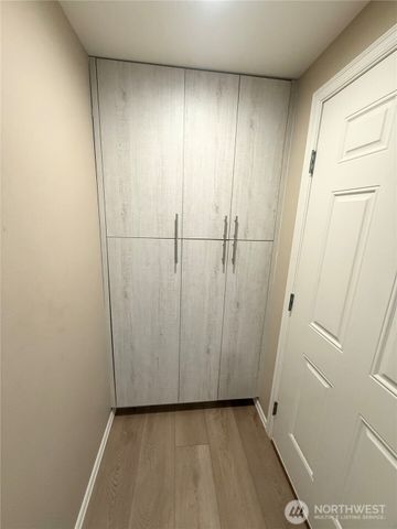 11049 18th Avenue SW, Seattle, WA 98146