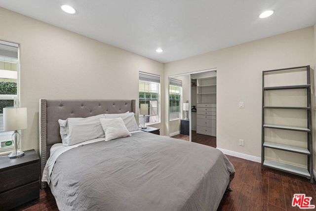 3707 Exposition Boulevard, Los Angeles, CA 90016