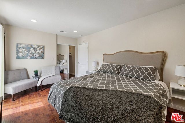 3707 Exposition Boulevard, Los Angeles, CA 90016