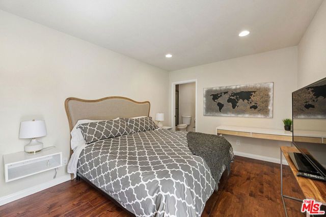 3707 Exposition Boulevard, Los Angeles, CA 90016
