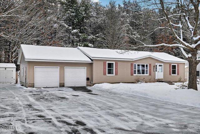 32 Pinewood Road, Queensbury, NY 12804