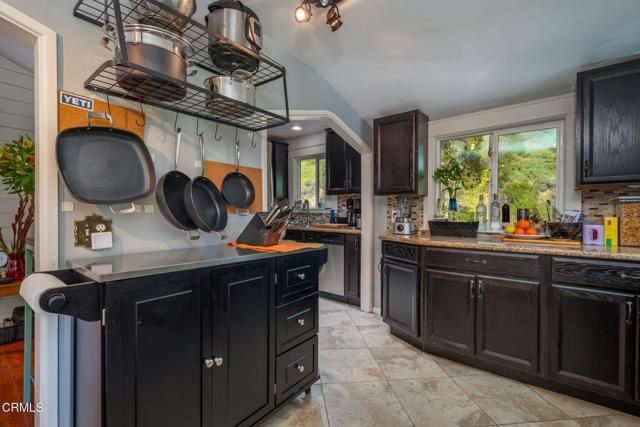 15663 N Ojai Santa Paula Road, Santa Paula, CA 93060