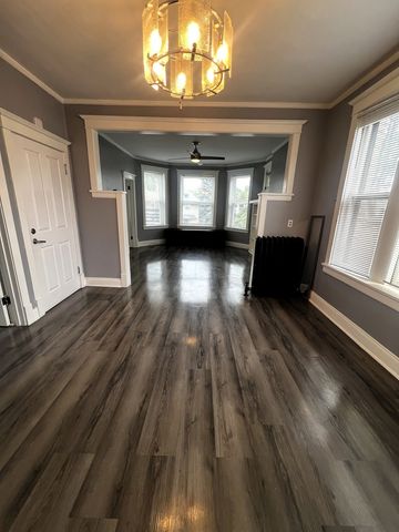 5461 W Haddon Avenue 2, Chicago, IL 60651