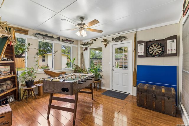 1640 WILLOW LN, Seguin, TX 78155