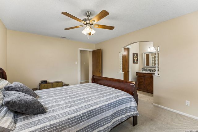1640 WILLOW LN, Seguin, TX 78155