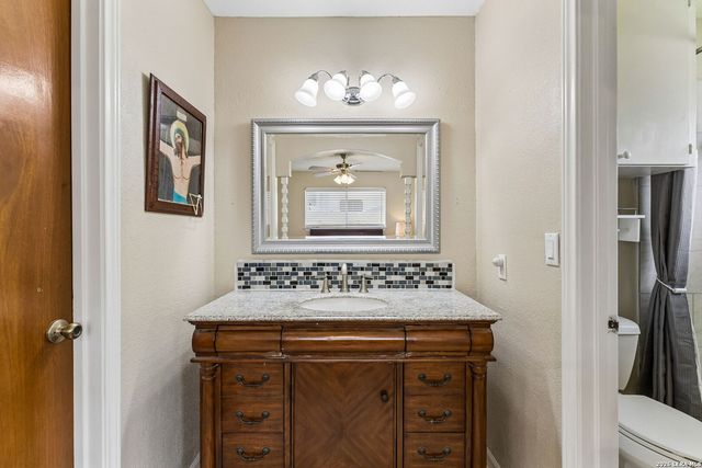 1640 WILLOW LN, Seguin, TX 78155
